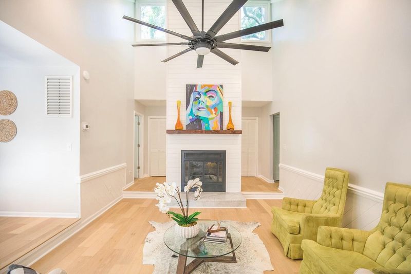1052 Yorktown Dr, Charleston, SC 29412