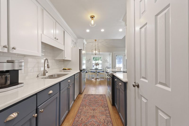 958 Night Heron Dr, Mount Pleasant, SC 29464