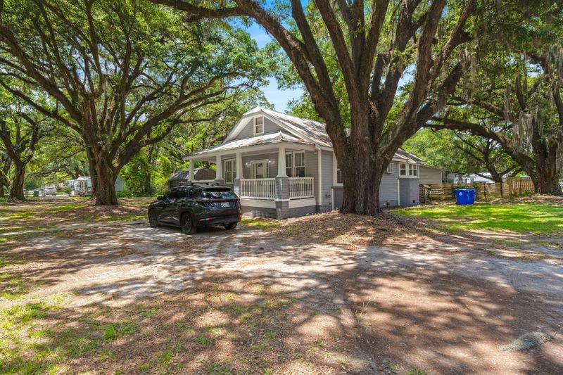 2170 Midland Park Rd, North Charleston, SC 29406