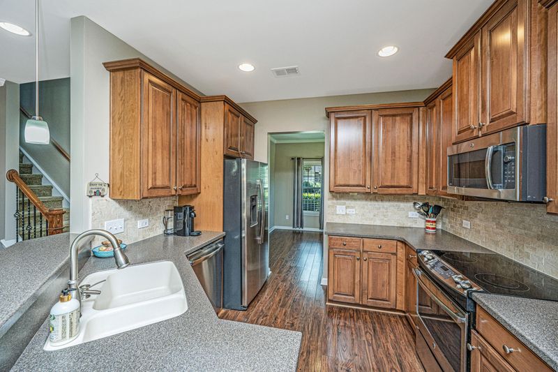 640 Mountain Laurel Cir, Goose Creek, SC 29445