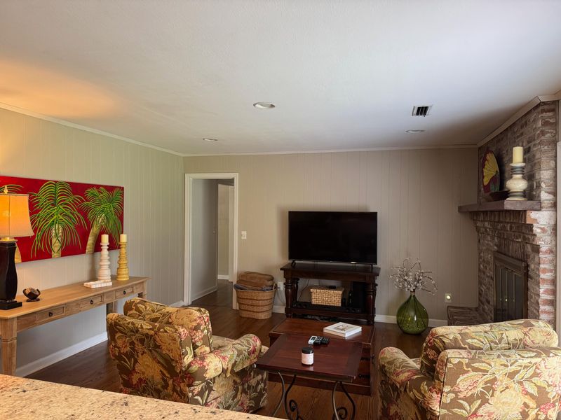 1621 Dryden Ln, Charleston, SC 29407
