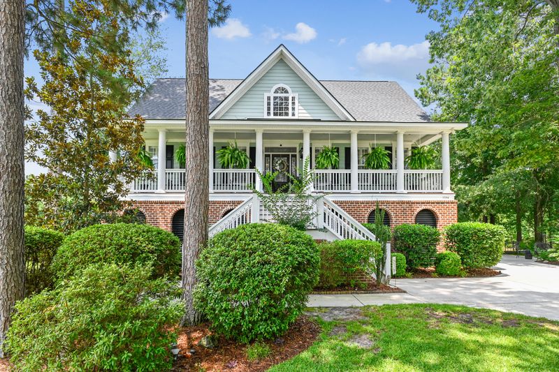 5394 Clairmont Ln, North Charleston, SC 29420
