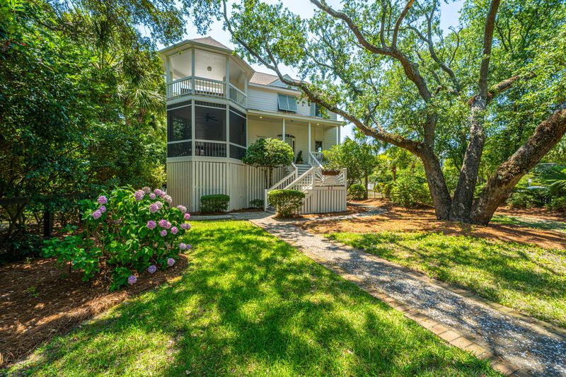 11 49th Ave, Isle Of Palms, SC 29451