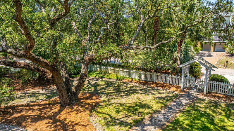 11 49th Ave, Isle Of Palms, SC 29451