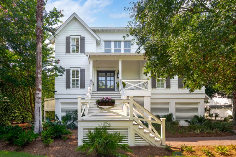 31 Seagrass Ln, Isle Of Palms, SC 29451