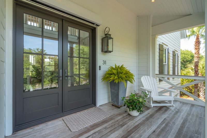 31 Seagrass Ln, Isle Of Palms, SC 29451