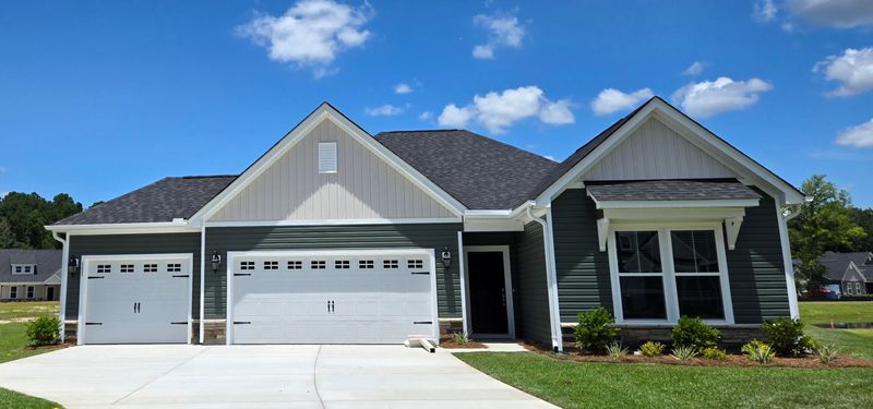 111 Captains Creek Ln, Ridgeville, SC 29472