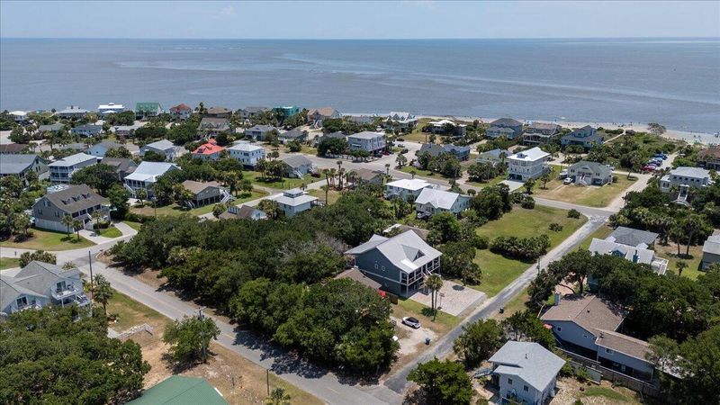 2907 White Cap St, Edisto Island, SC 29438