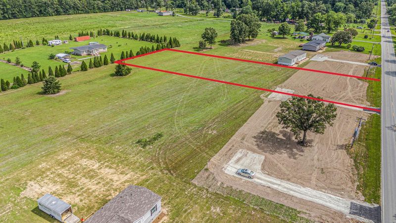 005 Givhans Rd, Ridgeville, SC 29472
