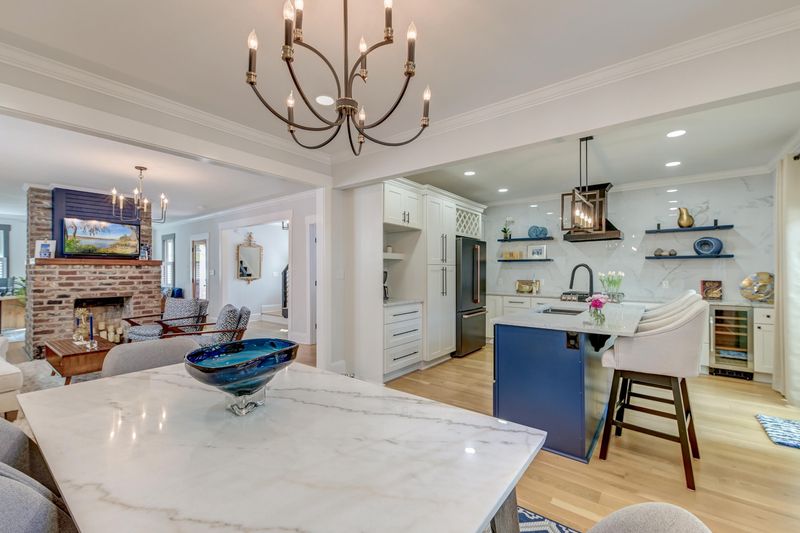 15 Dewey St, Charleston, SC 29403