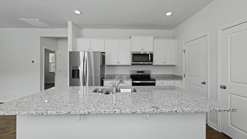 8034 Rackham Rd, Hollywood, SC 29449