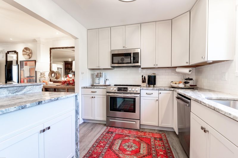 334 Sandpiper Dr, Mount Pleasant, SC 29464