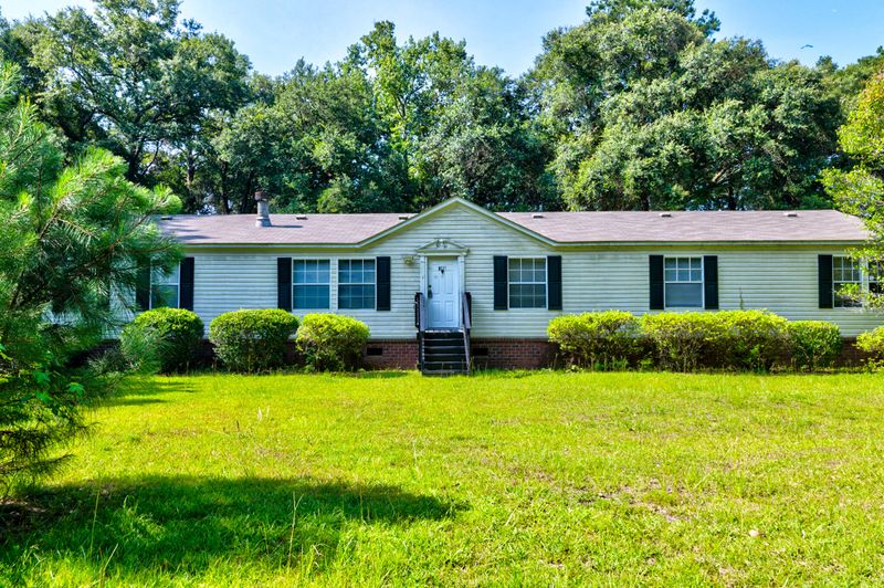 8111 Jareds Landing Rd, Adams Run, SC 29426