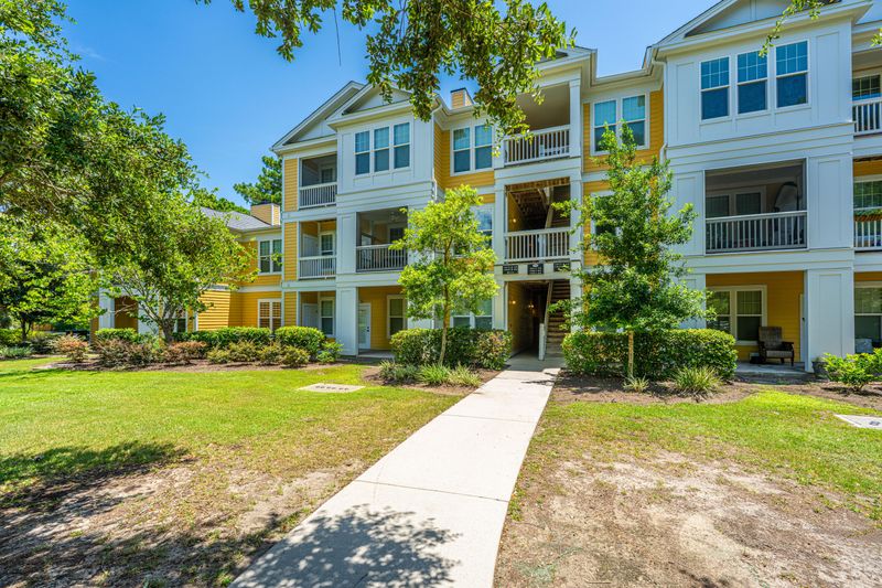 1926 Chatelain Way, Mount Pleasant, SC 29464