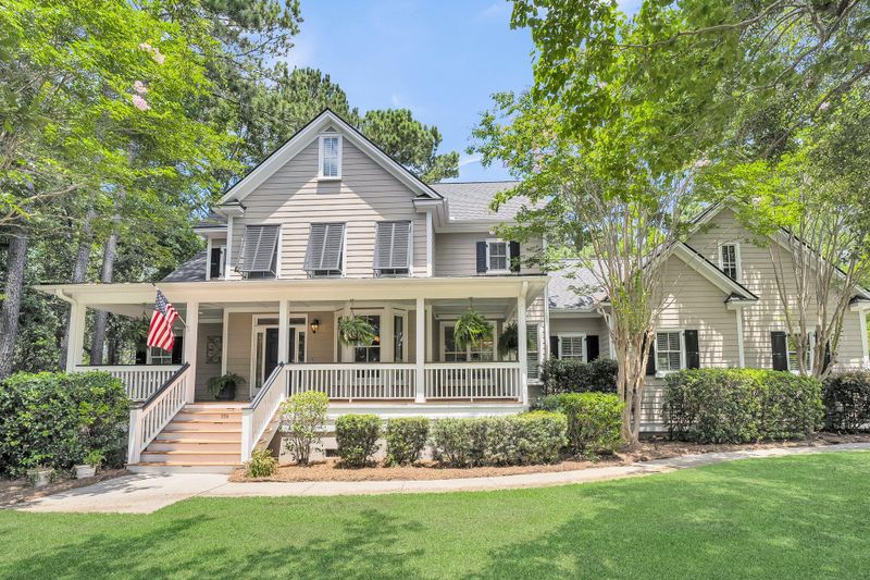 225 River Oak Dr, Mount Pleasant, SC 29464