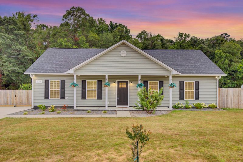 255 S Railroad Ave, Ridgeville, SC 29472