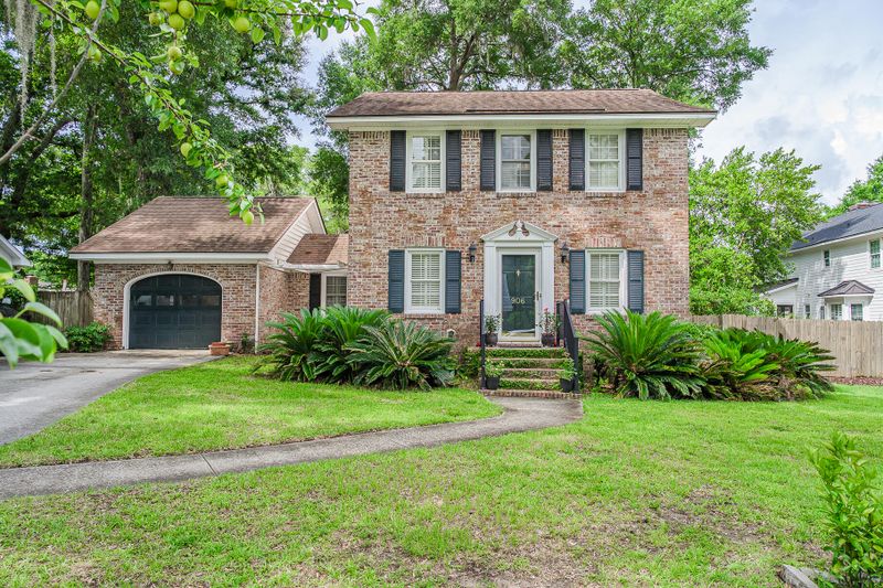 906 Night Heron Dr, Mount Pleasant, SC 29464