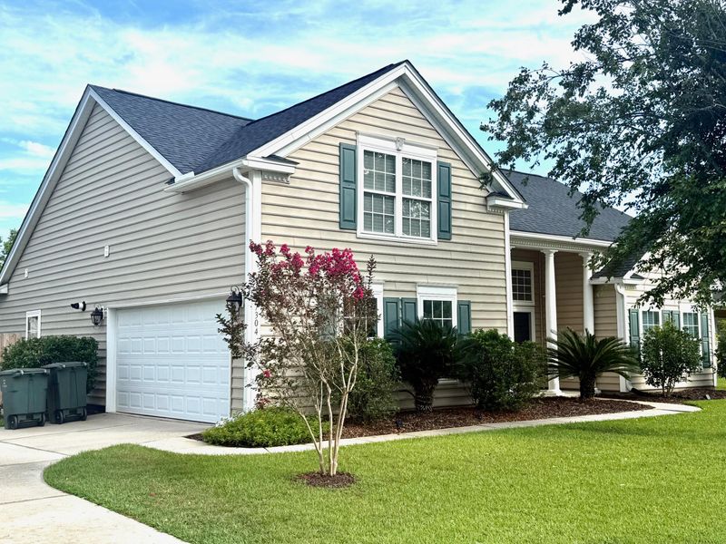 7304 Kestrel Trl, Hanahan, SC 29410