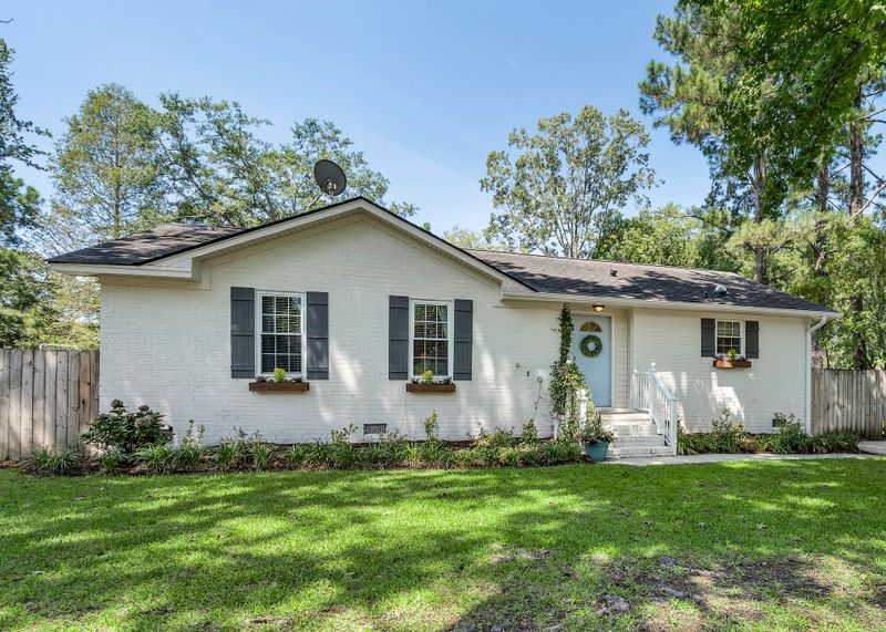 1634 Longview Rd, Mount Pleasant, SC 29464