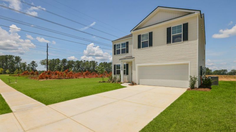 1033 Forrest Creek Dr, Summerville, SC 29483