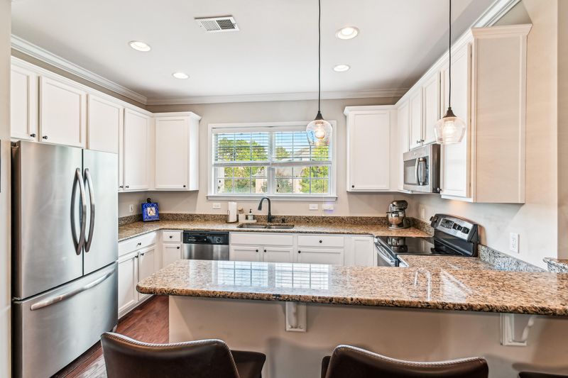4070 Hartland St, Charleston, SC 29414