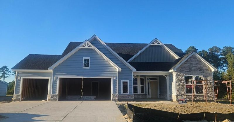 237 Huguenot Trl, Huger, SC 29450