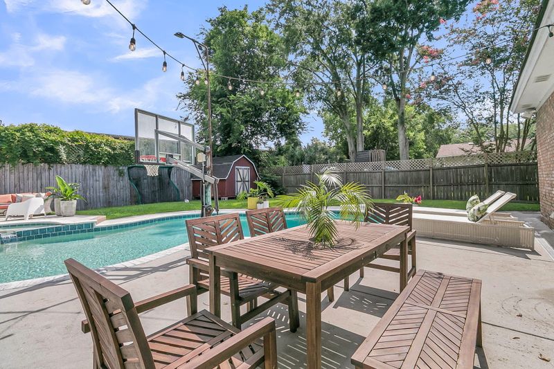 2228 N Dallerton Cir, Charleston, SC 29414