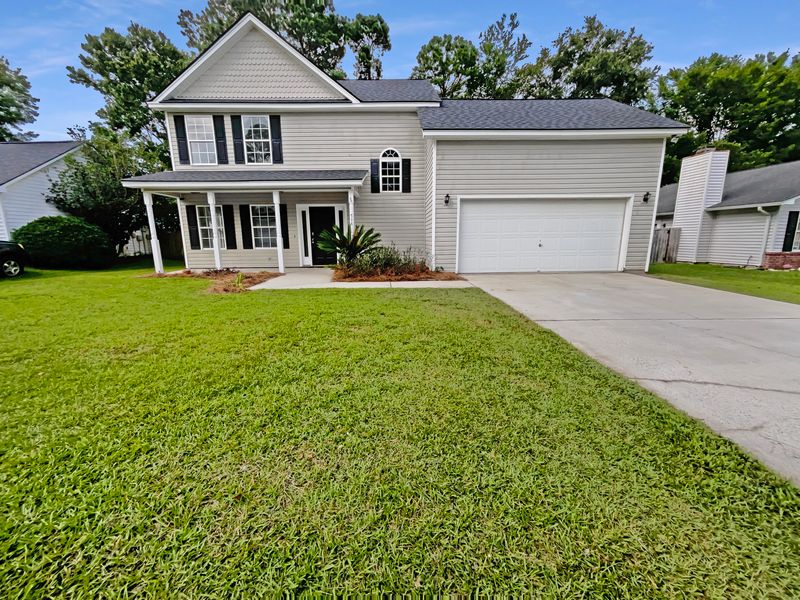 714 Oxford Rd, Ladson, SC 29456