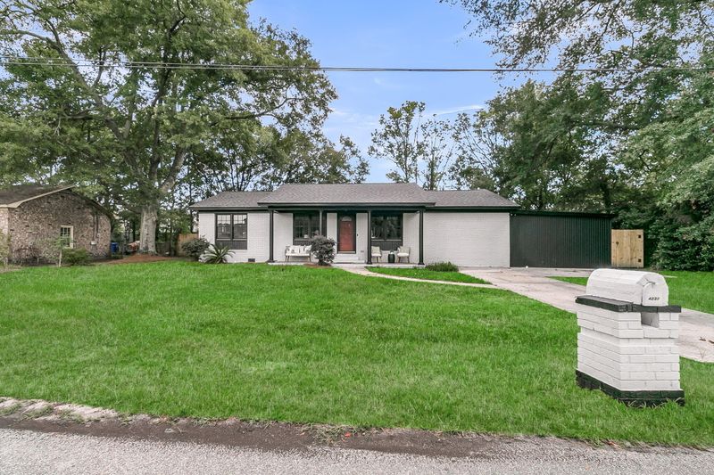 4231 Karen Dr, North Charleston, SC 29405