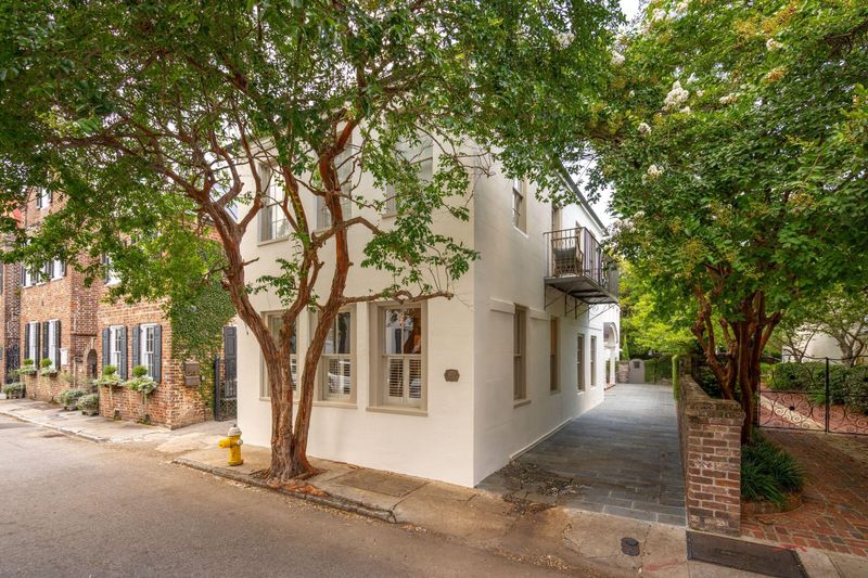 92 King St, Charleston, SC 29401