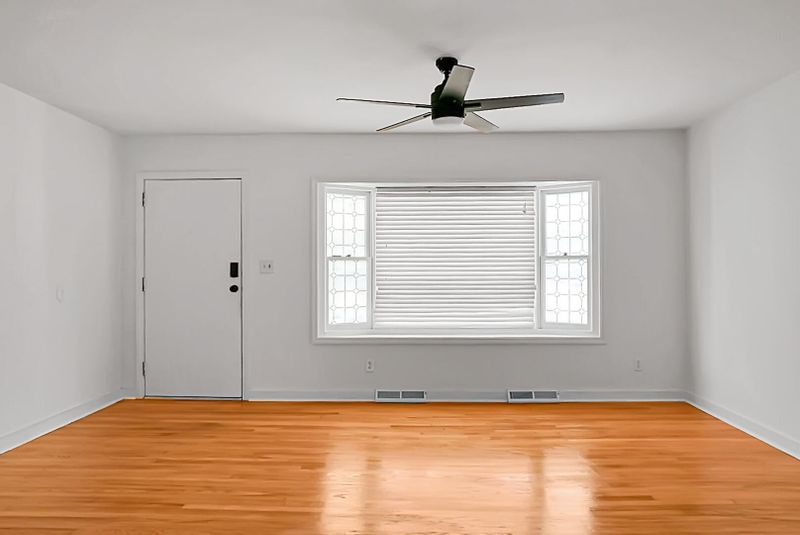 109 Lyle Rd, Goose Creek, SC 29445