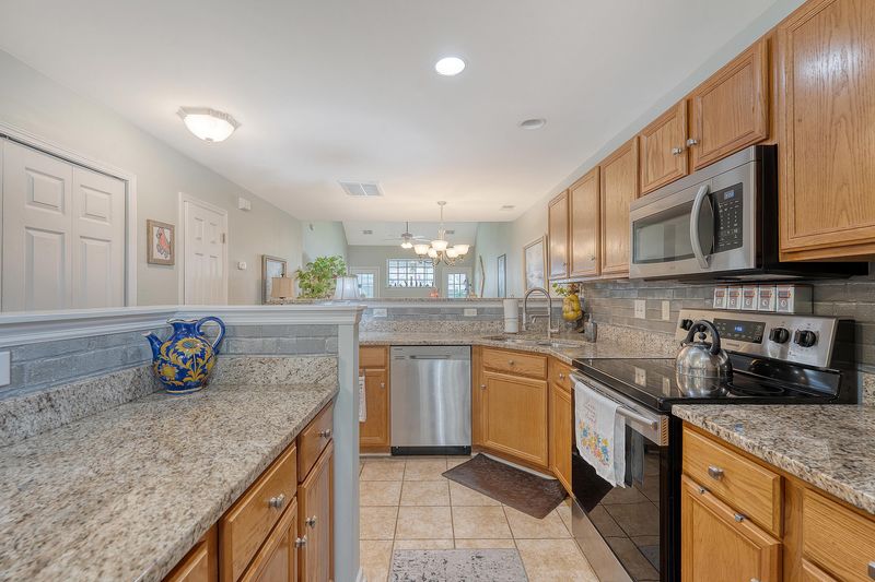 1301 Buckthorn Cir, Summerville, SC 29483