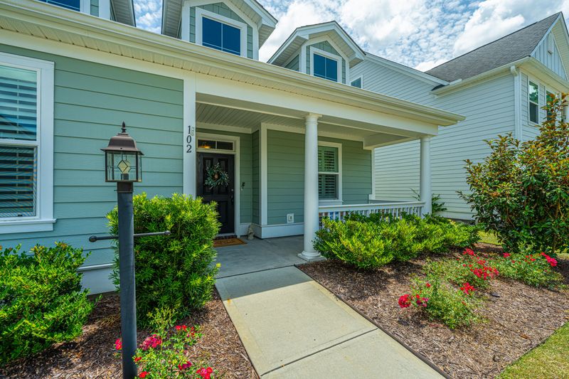 102 Angelica Ave, Summerville, SC 29483