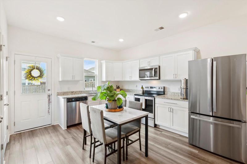 5017 Ferry Field Dr, Summerville, SC 29485