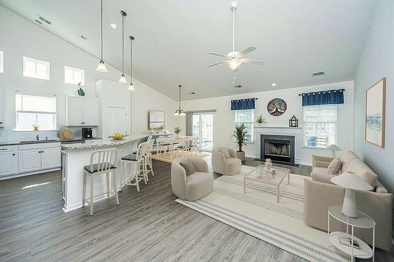 1313 Hermitage Ln, Ladson, SC 29456