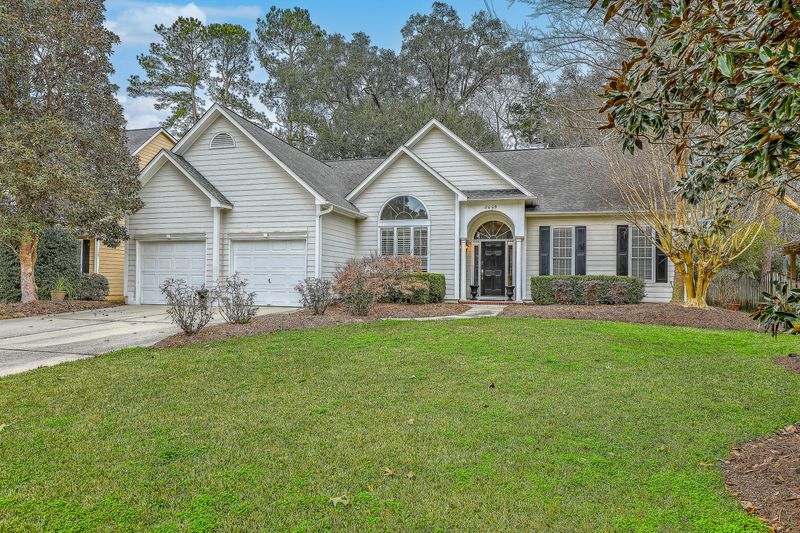 2005 Carriage Way, Summerville, SC 29485