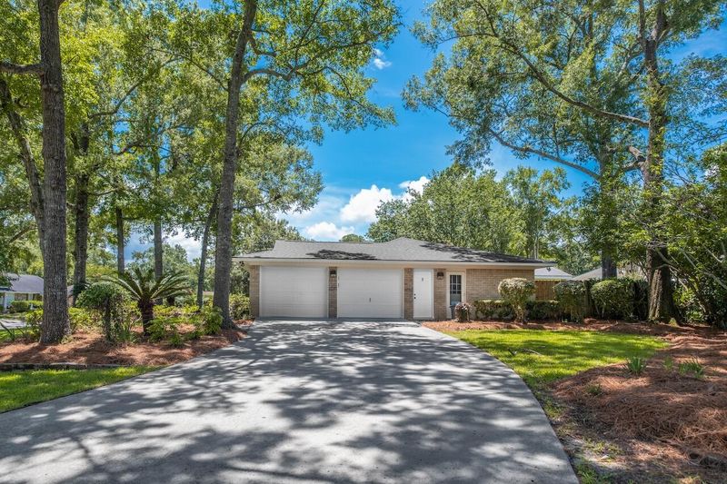 5 Francesca Ave, Hanahan, SC 29410