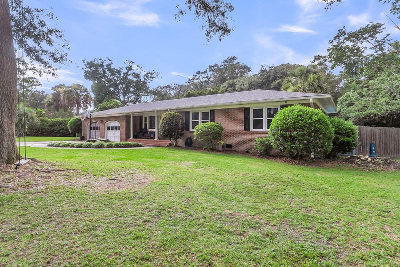 207 Harter Dr, Summerville, SC 29485