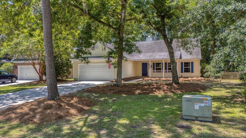 3225 Heathland Way, Mount Pleasant, SC 29466