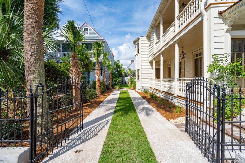 7 Percy St, Charleston, SC 29403