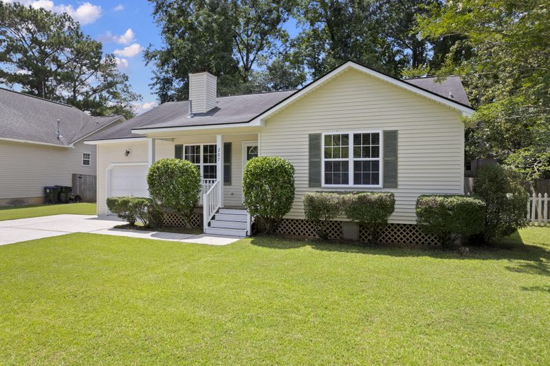 207 Amberjack Way, Summerville, SC 29485