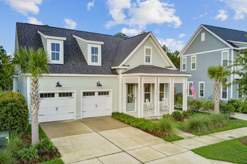 309 Great Lawn Dr, Summerville, SC 29486