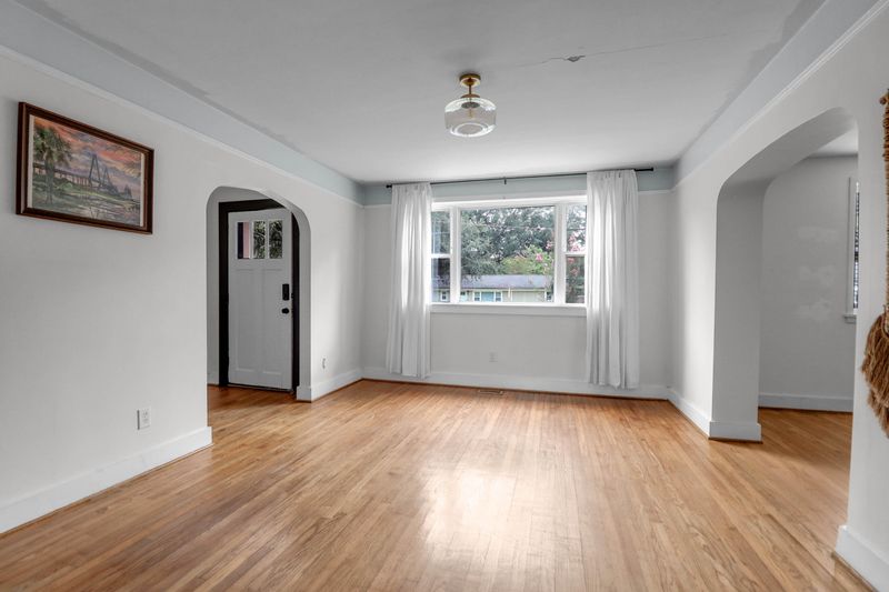1767 Santee St, Charleston, SC 29412