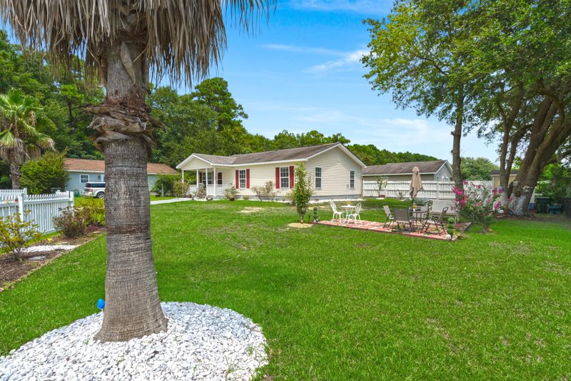 1108 Colossians Ct, Johns Island, SC 29455