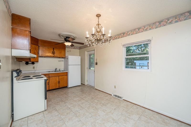 1495 Woodview Ln, James Island, SC 29412