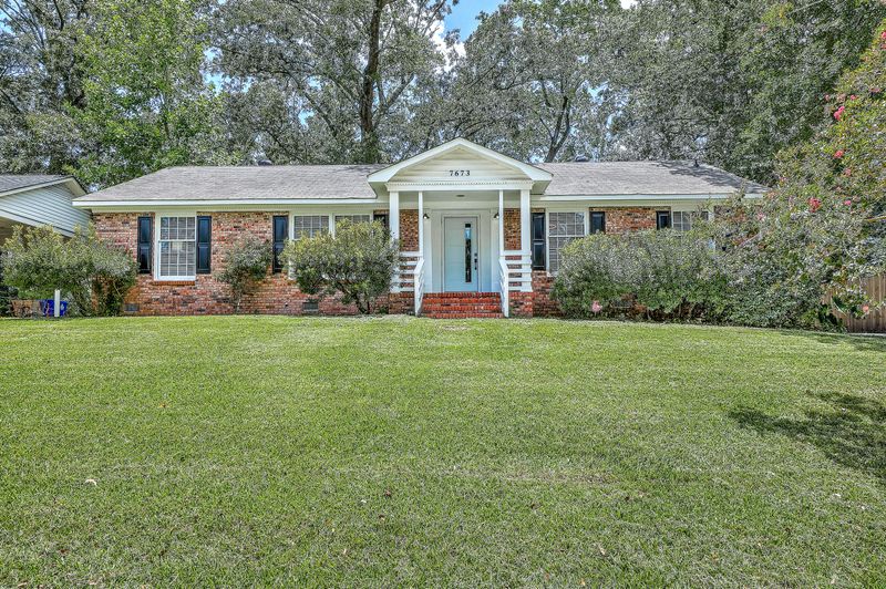 7673 Hillandale Rd, North Charleston, SC 29420