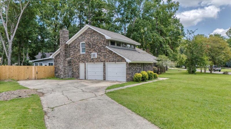 211 Turtle Cove Rd, Summerville, SC 29485