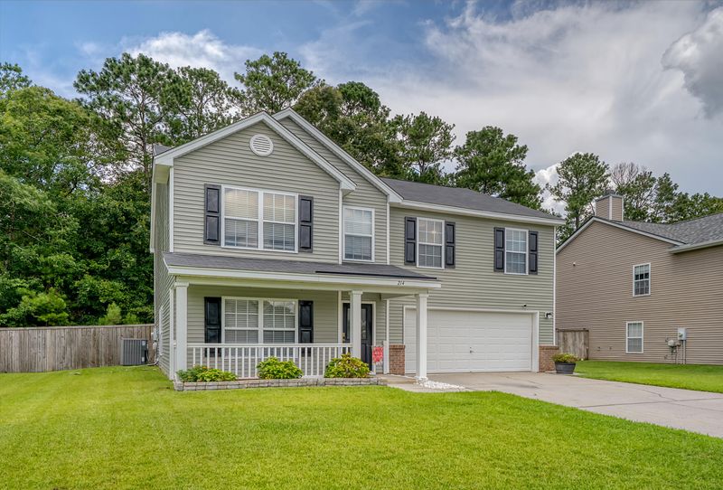 214 Waterbrook Dr, Goose Creek, SC 29445