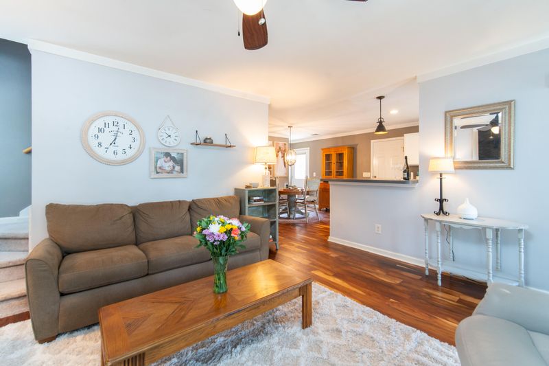 1360 Palm Cove Dr, Charleston, SC 29492