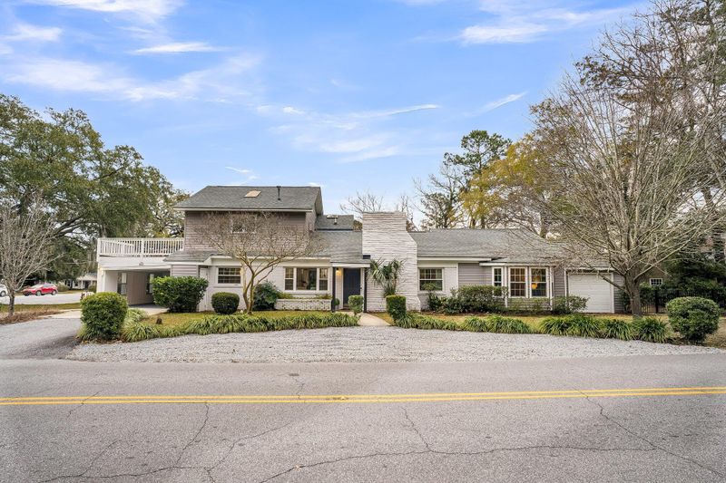 718 Parish Rd, Charleston, SC 29407